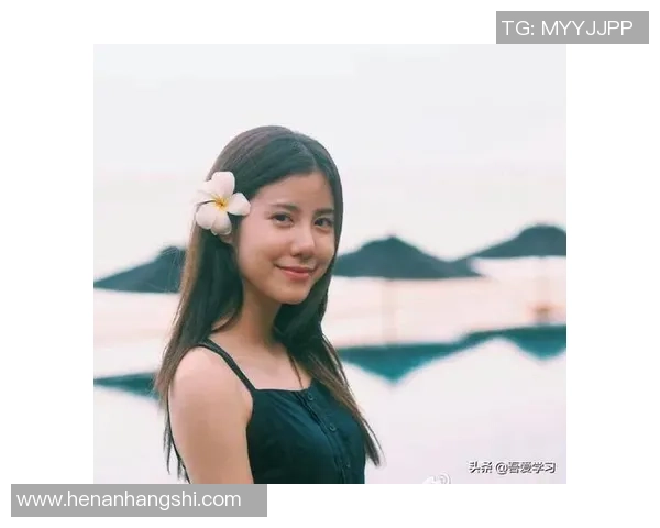 泰国最矮足球明星女友的甜蜜生活与成长故事揭秘