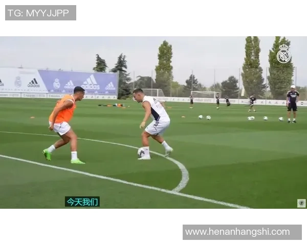 掌握足球过人技巧轻松突破防线提升比赛表现的秘诀 掌握足球过人技巧轻松突破防线提升比赛表现的秘诀